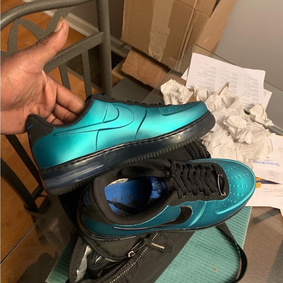 Nike Air Force one foam posits main image 5